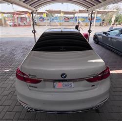 بي ام دبليو الفئة 7